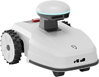 ターフを“守り・育て・整える”ロボット芝刈機